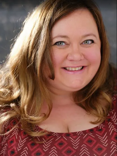 Suzanna Fox
